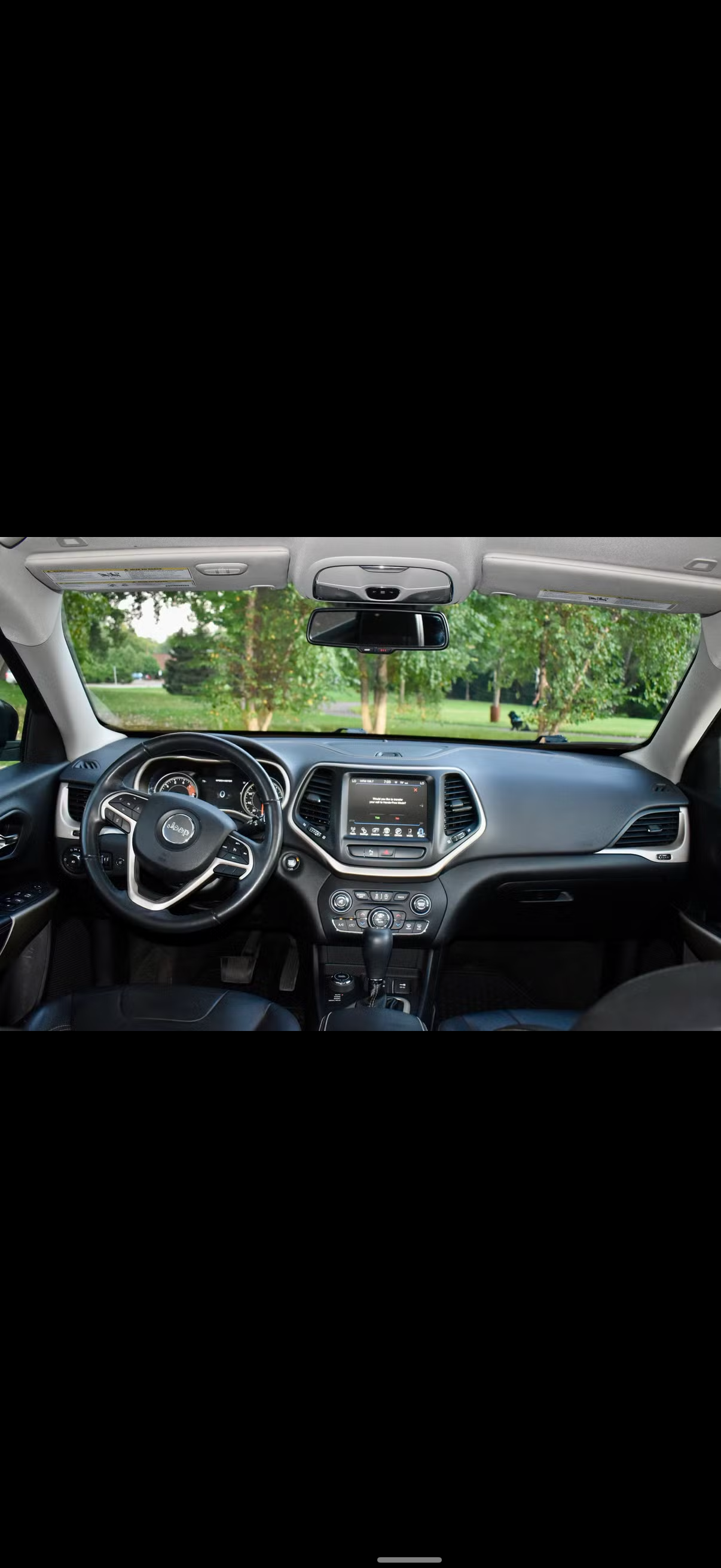 2018 Jeep Cherokee rental - front view